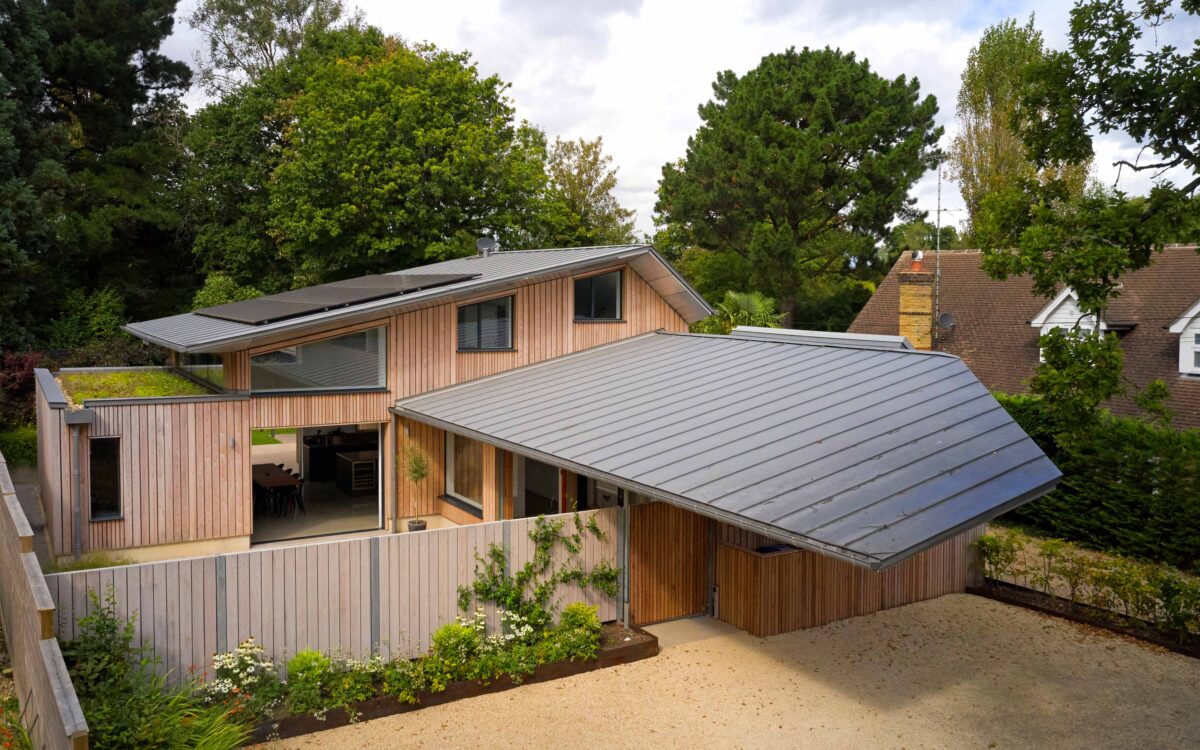 The Little Big House / Knox Bhavan Architects
